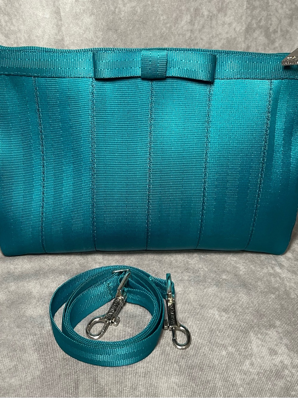 Rare Harvey’s Seatbelt Lagoon Bow Clutch Blue Green Original Hardware CNC